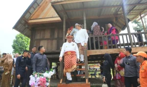 Gubernur Sumatra Selatan (Sumsel), Herman Deru, meresmikan Rumah Baghi Restorative Justice yang berlokasi di Kompleks MTQ Gunung Gare, Kota Pagaralam, hari Selasa, tanggal 22 Juni 2026. (BEKISARMEDIA.ID/HAIRUDIN)