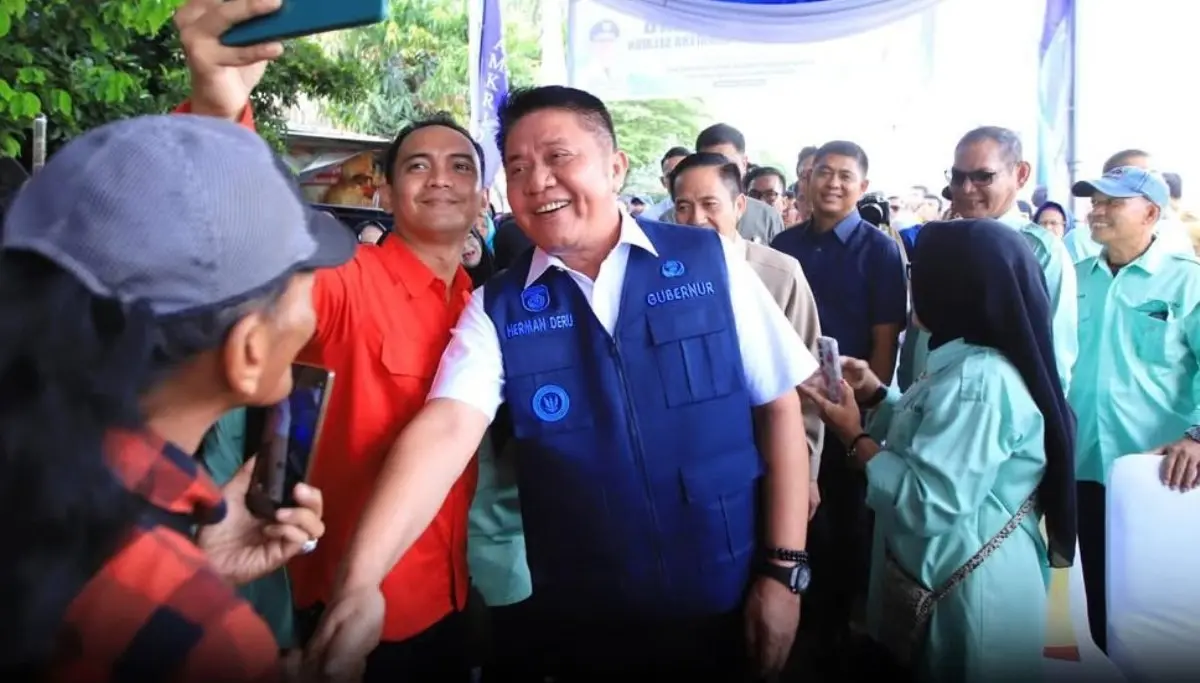 Targetkan Puluhan Ribu Unit di 2026, Pemprov Sumsel Luncurkan Gerakan Rutilahu 4 Pemerintah Provinsi (Pemprov) Sumatra Selatan (Sumsel) resmi meluncurkan Gerakan Bersama Perbaikan Rumah Tidak Layak Huni (Rutilahu) Tahun 2026 di Kelurahan 11 Ulu, Kecamatan Seberang Ulu II, Kota Palembang. (BEKISARMEDIA.ID/HAIRUDIN)