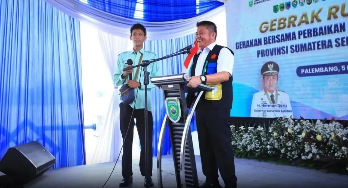 Pemerintah Provinsi (Pemprov) Sumatra Selatan (Sumsel) resmi meluncurkan Gerakan Bersama Perbaikan Rumah Tidak Layak Huni (Rutilahu) Tahun 2026 di Kelurahan 11 Ulu, Kecamatan Seberang Ulu II, Kota Palembang. (BEKISARMEDIA.ID/HAIRUDIN)