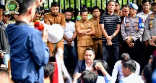 Ketua DPRD Provinsi Sumatra Selatan (Sumsel), Andie Dinialdie, berkomitmen memfasilitasi perwakilan mahasiswa di Kota Palembang untuk berangkat ke Jakarta, guna menyampaikan aspirasi secara langsung kepada pemerintah pusat. (BEKISARMEDIA.ID/HAIRUDIN)