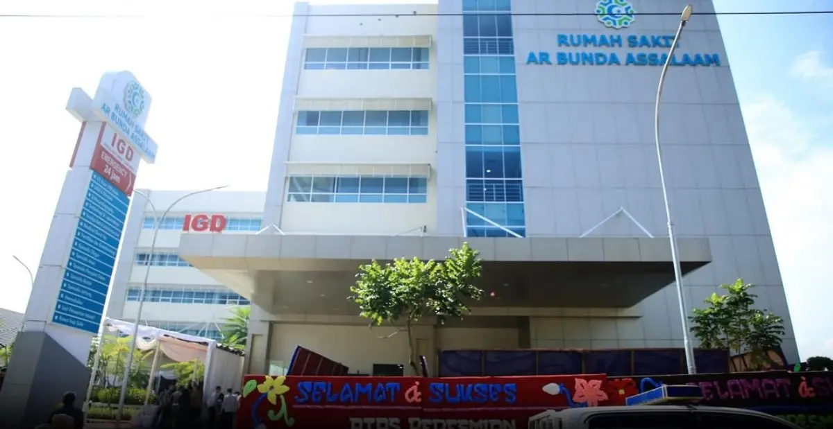 Gubernur Provinsi Sumatra Selatan (Sumsel), Herman Deru, meresmikan operasional Rumah Sakit (RS) AR Bunda Assalam di Kabupaten Lahat, pada hari Senin, tanggal 11 Mei 2026. (BEKISARMEDIA.ID/HAIRUDIN)