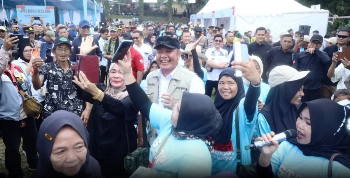 Implementasi Permen ESDM 14/2025, Herman Deru Tegaskan Illegal Drilling Muba Harus Stop! 3 Gubernur Sumsel, Herman Deru, saat meninjau lokasi sumur minyak rakyat di Desa Tanjung Dalam, Kabupaten Muba, bersama jajaran Forkopimda Sumsel dan Bupati Kabupaten (Toha Tohet), hari Rabu, tanggal 13 Mei 2026. (BEKISARMEDIA.ID/HAIRUDIN)