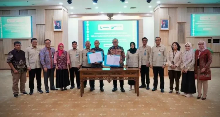 Koperasi Produsen Syariah Gambir Anam Koto Mandiri asal Sumatra Barat, resmi menjalin kerja sama strategis dengan Holding Pangan BUMN, PT Rajawali Nusantara Indonesia (Persero) atau ID FOOD, untuk ekspor komoditas gambir, pada hari Selasa, tanggal 23 Juni 2026. (foto : kop.go.id)