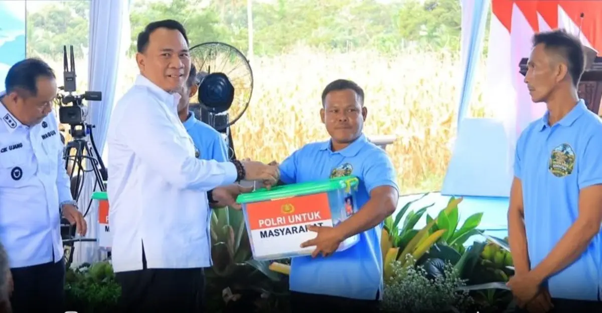 Produksi Jagung Sumsel Tembus 124 Ribu Ton, Cik Ujang Dorong Swasembada Pangan Nasional 2 Wagub Sumsel, Cik Ujang, agenda Panen Raya Jagung Serentak Kuartal II Tahun 2026, yang dipusatkan di Desa Bumi Agung Jaya, Kecamatan Buay Rawan, Kabupaten Ogan Komering Ulu Selatan (OKU Selatan), pada hari Sabtu, tanggal 16 Mei 2026. (BEKISARMEDIA.ID/HAIRUDIN)