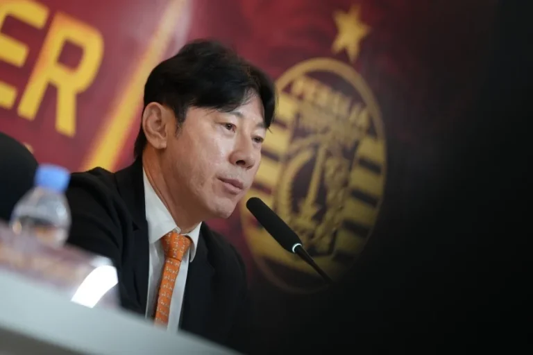 Shin Tae-Yong, Pelatih Anyar Persija Jakarta musim 2026/2027. (foto : ileague.id)