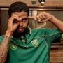 Manajemen tim Persebaya Surabaya secara resmi memperkenalkan penyerang tajam asal Brasil, Alex Martins, sebagai rekrutan teranyar. (foto : ileague.id)