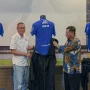 Manajemen PT Persib Bandung Bermartabat memperkenalkan Sandy Walsh sebagai rekrutan terbaru untuk menghadapi kompetisi musim 2026/2027. (foto : ileague.id)