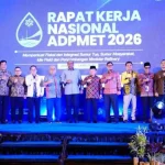 Rapat Kerja Nasional (Rakernas) I Tahun 2026 Asosiasi Daerah Penghasil Migas dan Energi Terbarukan (ADPMET). Forum ini berlangsung di Ballroom Swiss-Belhotel Jambi, pada hari Kamis, tanggal 7 Mei 2026. (BEKISARMEDIA.ID/HAIRUDIN)