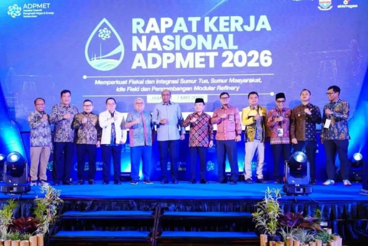 Rapat Kerja Nasional (Rakernas) I Tahun 2026 Asosiasi Daerah Penghasil Migas dan Energi Terbarukan (ADPMET). Forum ini berlangsung di Ballroom Swiss-Belhotel Jambi, pada hari Kamis, tanggal 7 Mei 2026. (BEKISARMEDIA.ID/HAIRUDIN)