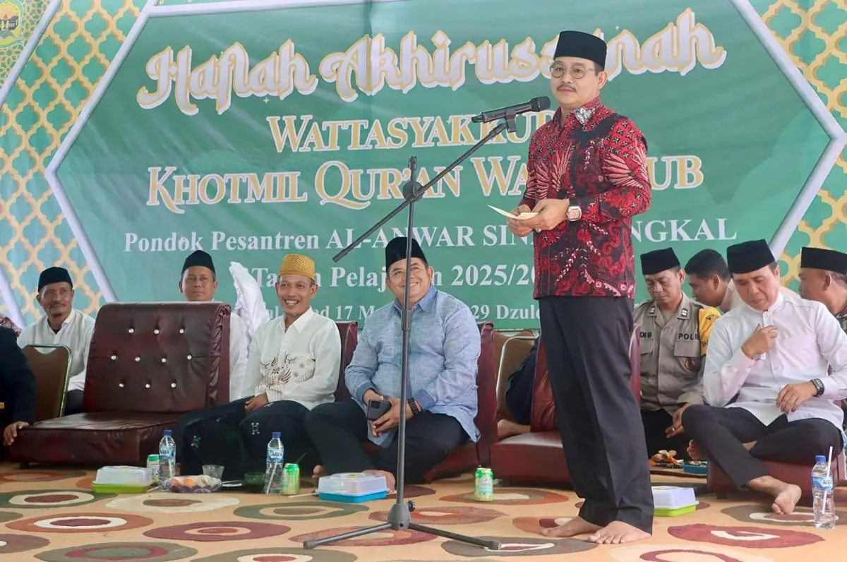 Pelaksanaan Haflah Akhirussanah Angkatan ke-XX Pondok Pesantren (Ponpes) Nurul Islam Kecamatan Bayung Lencir berlangsung khidmat, pada hari Minggu, tanggal 17 Mei 2026. (BEKISARMEDIA.ID/HAIRUDIN)