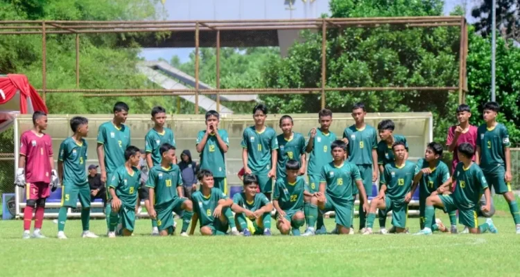 PS Palembang U-15 memastikan satu tiket ke babak semifinal Piala Soeratin U-15 Sumatra Selatan (Sumsel) tahun 2026 (Piala Gubernur Sumsel), usai membungkam PS Banyuasin U-15 dengan skor telak 8-2. (BEKISARMEDIA.ID/TRI)