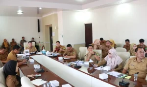 Rapat Tindak Lanjut Rencana Peresmian Pabrik Kelapa Sawit KUD Sejahtera yang digelar secara virtual dari Ruang Rapat Randik, pada hari Selasa, tanggal 28 Juli 2026. (BEKISARMEDIA.ID/ANGGA)