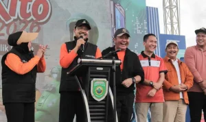 Wakil Bupati Kabupaten Musi Banyuasin (Muba), Abdur Rohman Husen, turut mengawal langsung pelaksanaan Sensus Ekonomi 2026 dalam rangkaian acara Semarak Wong Kito di pelataran Benteng Kuto Besak (BKB), Kota Palembang, pada hari Minggu, tanggal 28 Juni 2026. (BEKISARMEDIA.ID/HAIRUDIN) Wakil Bupati Kabupaten Musi Banyuasin (Muba), Abdur Rohman Husen, turut mengawal langsung pelaksanaan Sensus Ekonomi 2026 dalam rangkaian acara Semarak Wong Kito di pelataran Benteng Kuto Besak (BKB), Kota Palembang, pada hari Minggu, tanggal 28 Juni 2026. (BEKISARMEDIA.ID/HAIRUDIN)