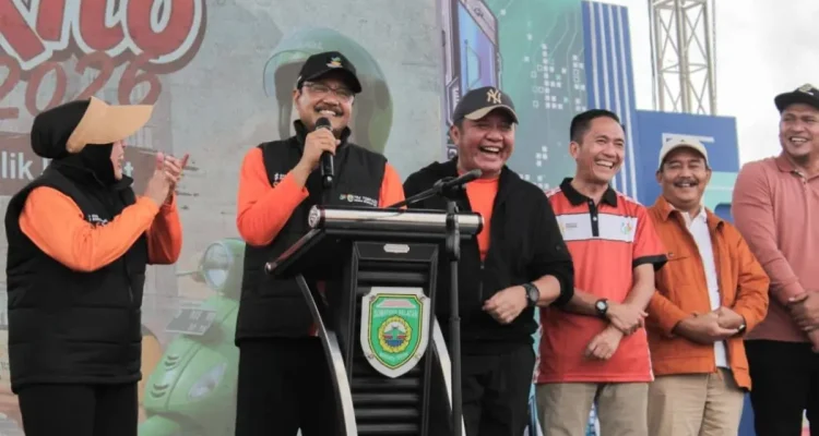 Wakil Bupati Kabupaten Musi Banyuasin (Muba), Abdur Rohman Husen, turut mengawal langsung pelaksanaan Sensus Ekonomi 2026 dalam rangkaian acara Semarak Wong Kito di pelataran Benteng Kuto Besak (BKB), Kota Palembang, pada hari Minggu, tanggal 28 Juni 2026. (BEKISARMEDIA.ID/HAIRUDIN)