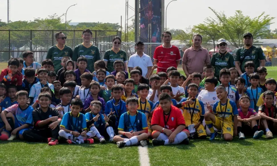 Wakil Menteri Pendidikan Dasar dan Menengah (Wamendikdasmen), Fajar Riza Ul Haq, saat menghadiri pembukaan Rajawali Junior League (RJL) 2026 di Sport Center Kelapa Dua, Kabupaten Tangerang, Provinsi Banten, pada hari Sabtu, tanggal 29 Agustus 2026. (BEKISARMEDIA.ID/TRI)