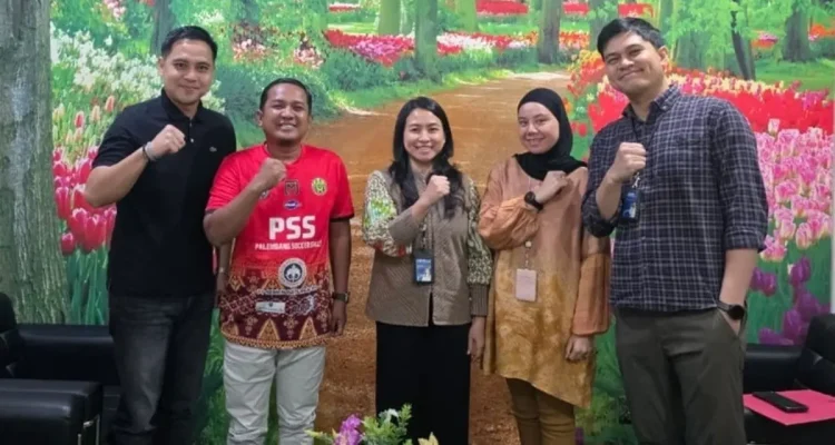 SSB PSS resmi menjalin kerja sama strategis dengan Rumah Sakit (RS) Pelabuhan Palembang, khususnya dalam mendukung penanganan cedera maupun kecelakaan yang dialami oleh pemain, pelatih, serta ofisial. (BEKISARMEDIA.ID/TRI)