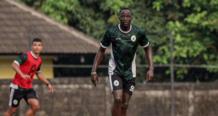 bek tengah asal Burundi, Christophe Nduwarugira. (foto : Ileague.id)
