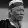 Mbah Hosen, salah seorang suporter paling ikonik dan dikenal sebagai pendukung setia Laskar Sape Kerrab, meninggal dunia pada Sabtu, 19 September 2026. (FOTO: BEKISARMEDIA.ID/ILEAGUE.ID)