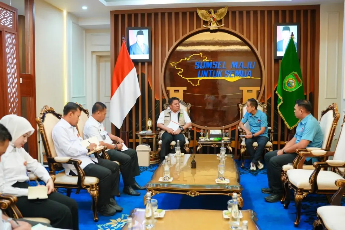 Herman Deru saat menerima audiensi jajaran pengurus ALTI Sumsel di Ruang Tamu Gubernur Sumsel, Rabu, 2 September 2026. (BEKISARMEDIA.ID/ANGGA)