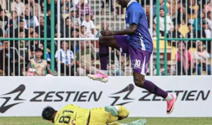 Bertandang ke Stadion Galuh Ciamis menghadapi PSGC Ciamis, Sabtu sore, 19 September 2026, Sumsel United harus mengakui keunggulan tuan rumah dengan skor akhir 0-2. Dua gol kemenangan PSGC Ciamis diborong oleh penyerang berpengalaman, Ezechiel Ndouasel, masing-masing pada menit ke-36 dan menit ke-57. (FOTO: BEKISARMEDIA.ID/INSTAGRAM PSGC CIAMIS)