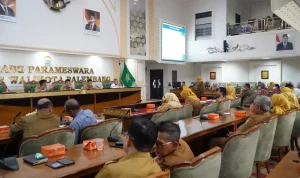 Rapat Koordinasi (Rakor) terkait percepatan sertifikasi halal, higiene sanitasi, dan pengawasan pangan asal hewan, di Ruang Parameswara, Senin, 12 Oktober 2026. (BEKISARMEDIA.ID/ANGGA)