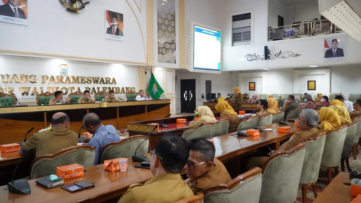 Rapat Koordinasi (Rakor) terkait percepatan sertifikasi halal, higiene sanitasi, dan pengawasan pangan asal hewan, di Ruang Parameswara, Senin, 12 Oktober 2026. (BEKISARMEDIA.ID/ANGGA)