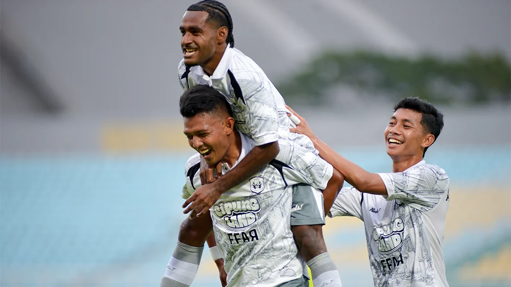 Pemain Rans Nusantara FC melakukan selebrasi usai menciptakan gol ke gawang Persipura Jayapura, Jum'at, 9 Oktober 2026. (FOTO: ILEAGUE.ID)
