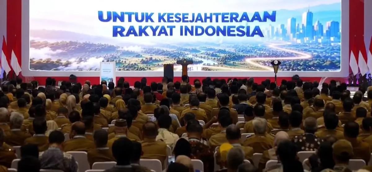 kehadiran Bupati Muba, Toha Tohet, didampingi Sekretaris Daerah Kabupaten Muba, Drs. Syafaruddin, M.Si., serta jajaran terkait, dalam Rapat Koordinasi Nasional (Rakornas) Tim Percepatan Akses Keuangan Daerah (TPAKD) Tahun 2026 di Jakarta, Kamis, 22 Oktober 2026. (BEKISARMEDIA.ID/HAIRUDIN)